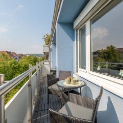 Balkon am Wohnzimmer, Sitzgelegenheiten für 4 Personen.