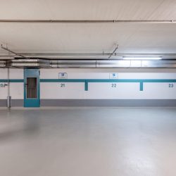 Kostenfreier Tiefgaragenstellplatz für Auto 2 & 3.